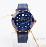 (VS Factory) AAA Replica Omega Seamaster Diver 300m Watch Rose Gold Rubber Strap